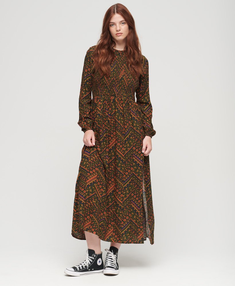bedrukte maxi-jurk met smockwerk en chevronbloemenprint