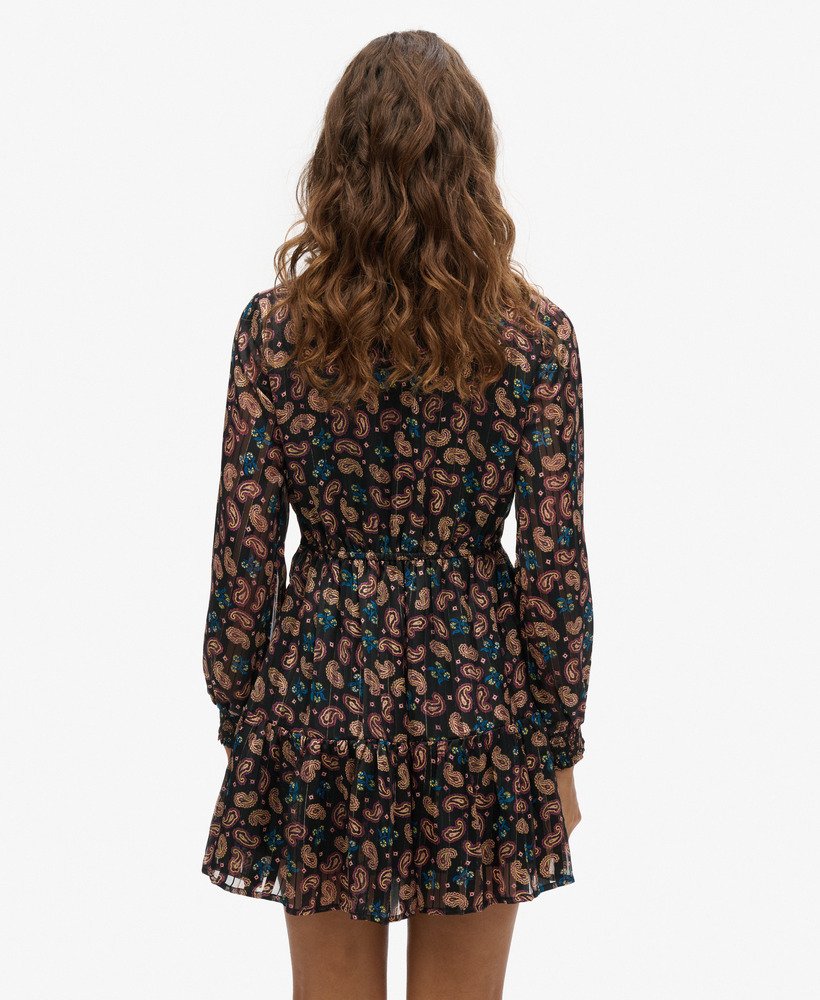 bedrukte metallic mini-jurk met lange mouwen en paisleyprint zwarte sjaal