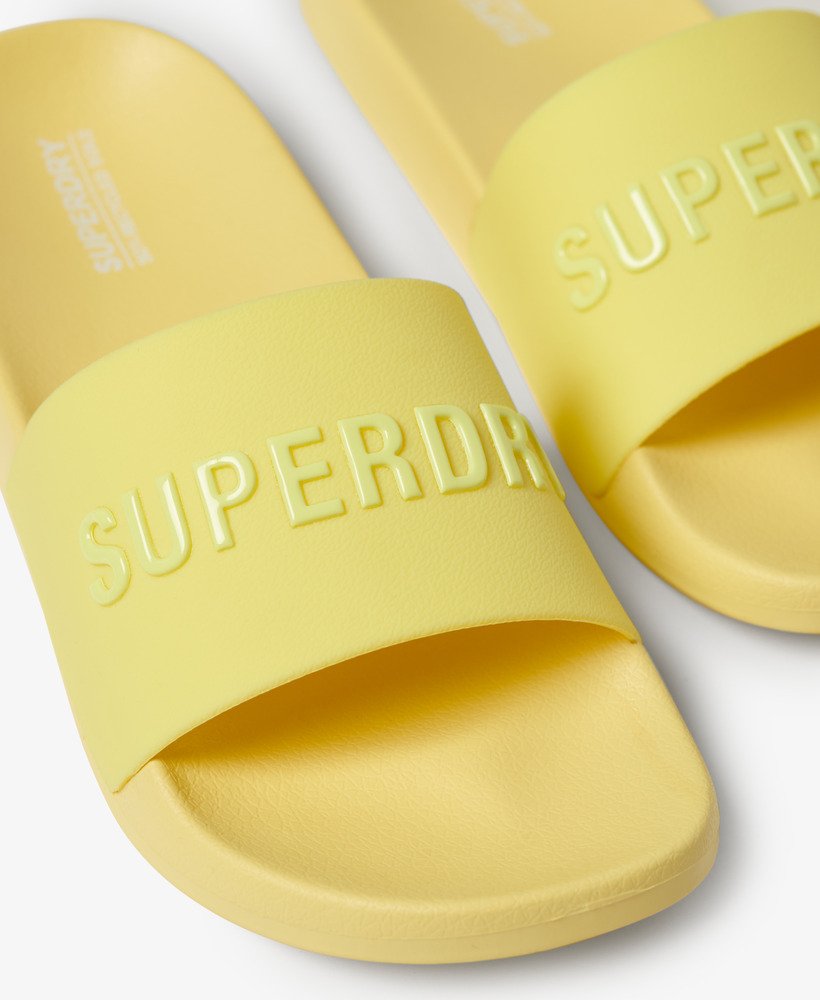 veganistische zwembadslippers met logo in zonnig limoengroen