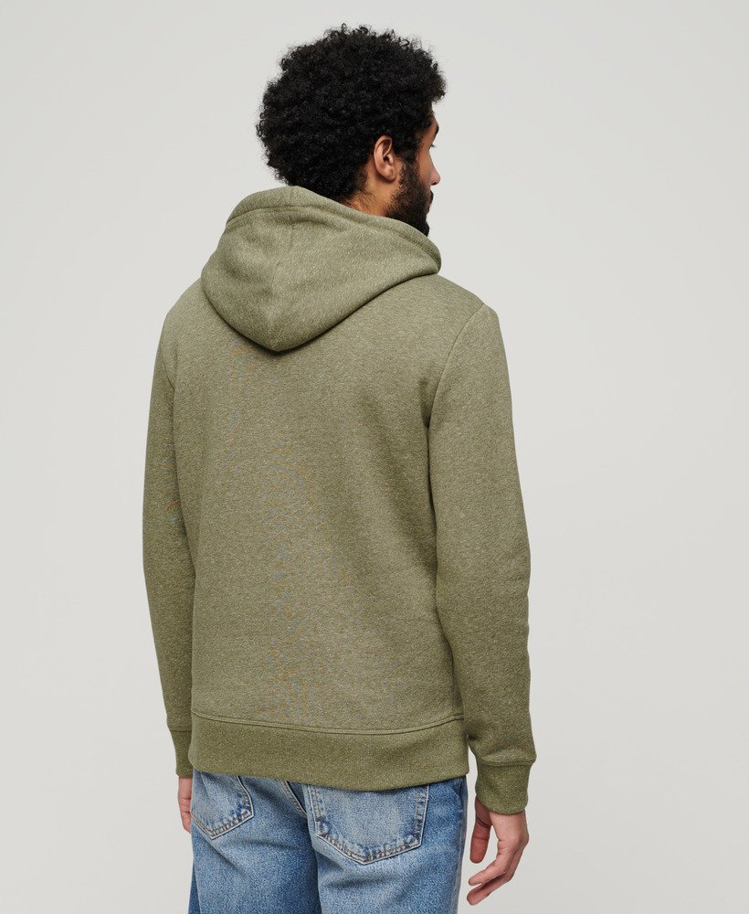 core logo classic hoodie in een gedempte olijfgroene tint.
