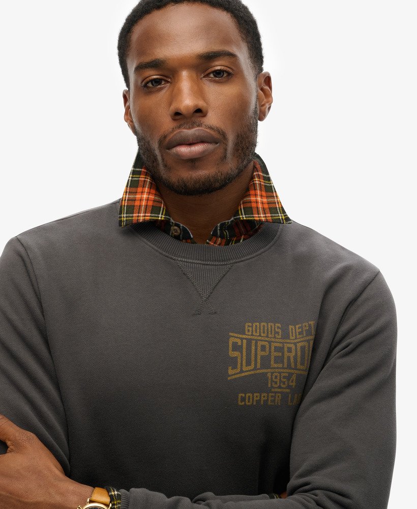 copper label workwear chest crew sweatshirt in gewassen zwart