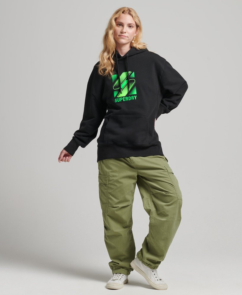 half tone s logo oversized hoodie in black