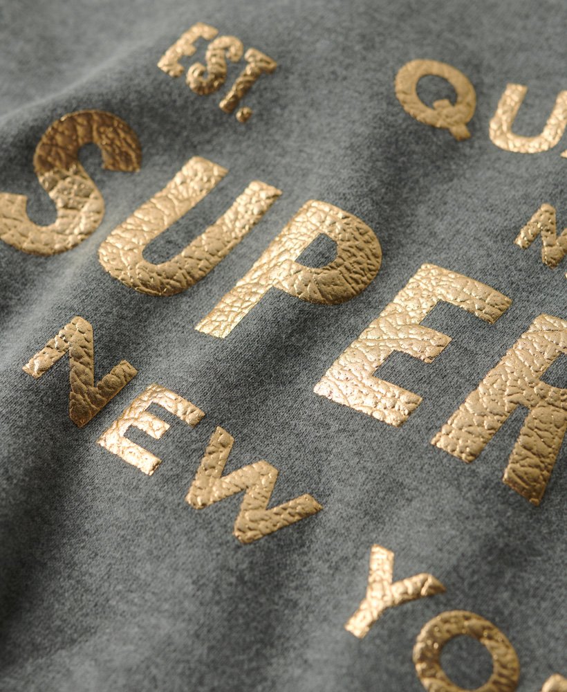 luxe metallic logo sweatshirt in een rijke antracietgrijze kleur.