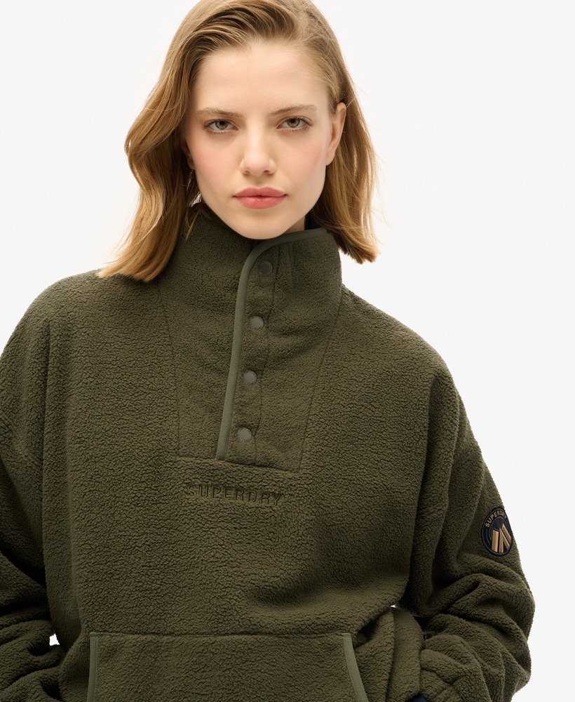 sport tech sherpa henley-sweatshirt in legergroen army khaki
