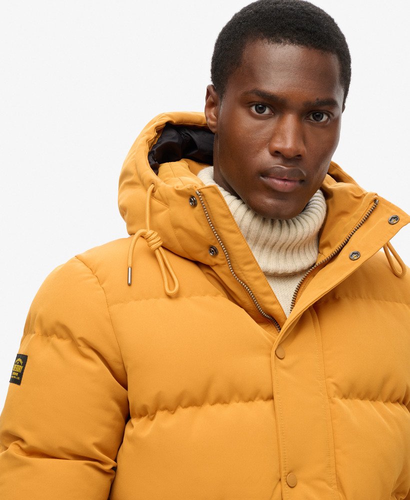 everest korte gewatteerde jas met capuchon in mosterdmarineblauw met borduursels