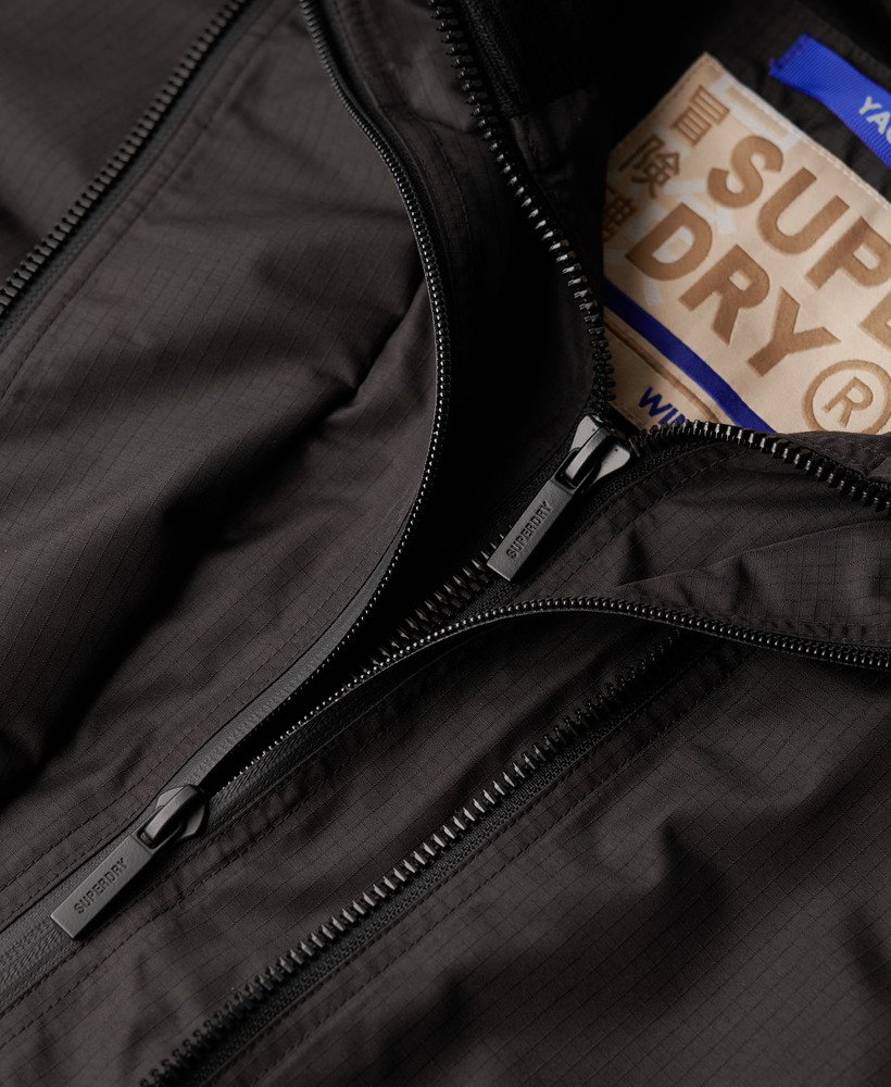 hooded yachter sd windbreaker jacket in black