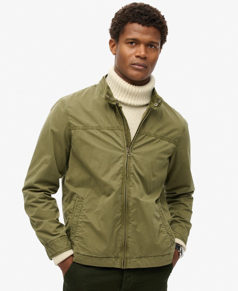 klassieke harrington-jas in donker kaki