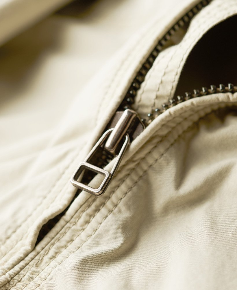 klassieke harrington-jas in london fog grey.