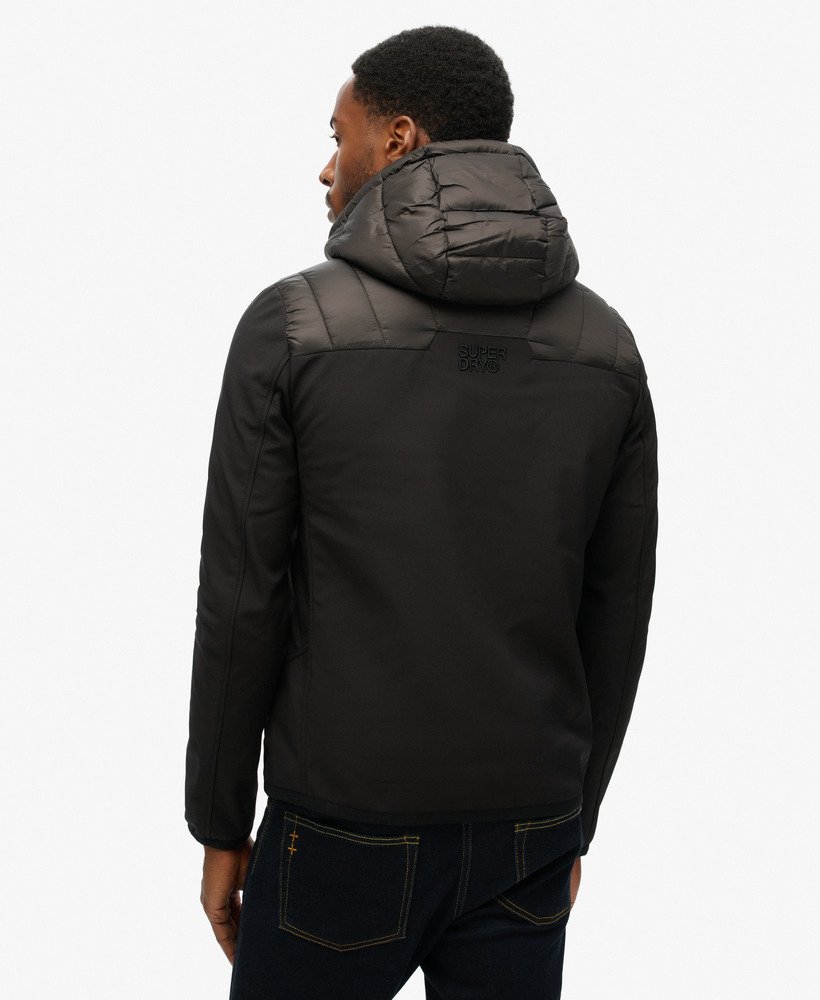 storm softshelljack met capuchon in zwart