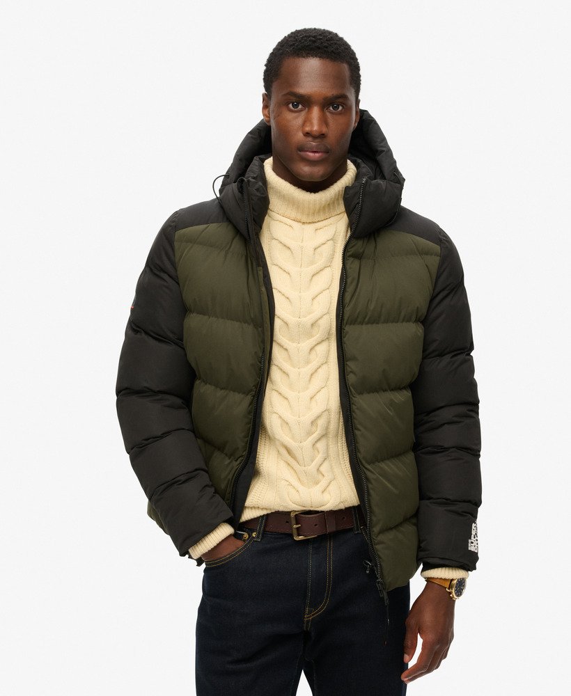 hood colour block sport puffer in zwart colourblock