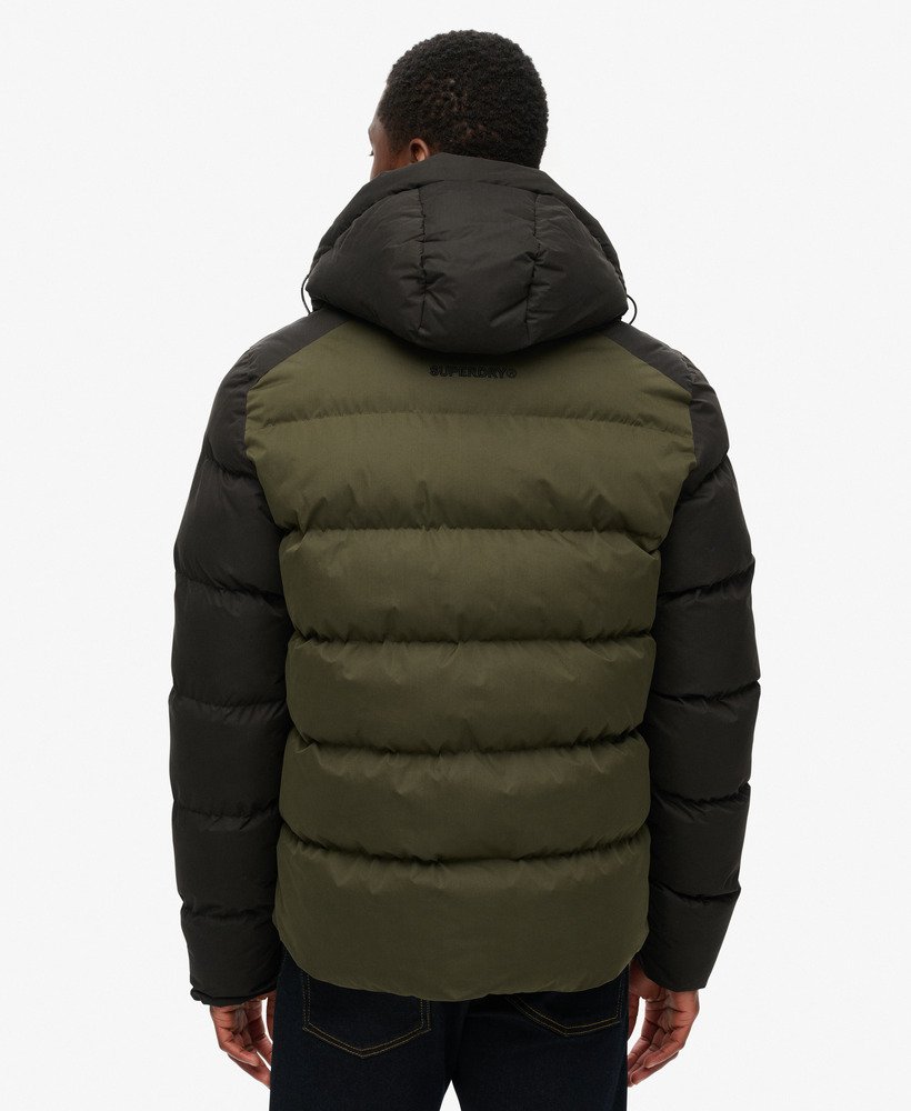 hood colour block sport puffer in zwart colourblock
