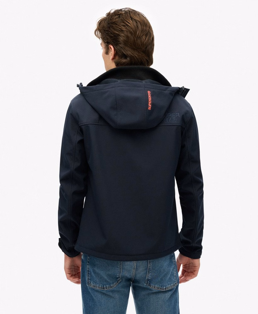 Softshell trekkersjas met capuchon