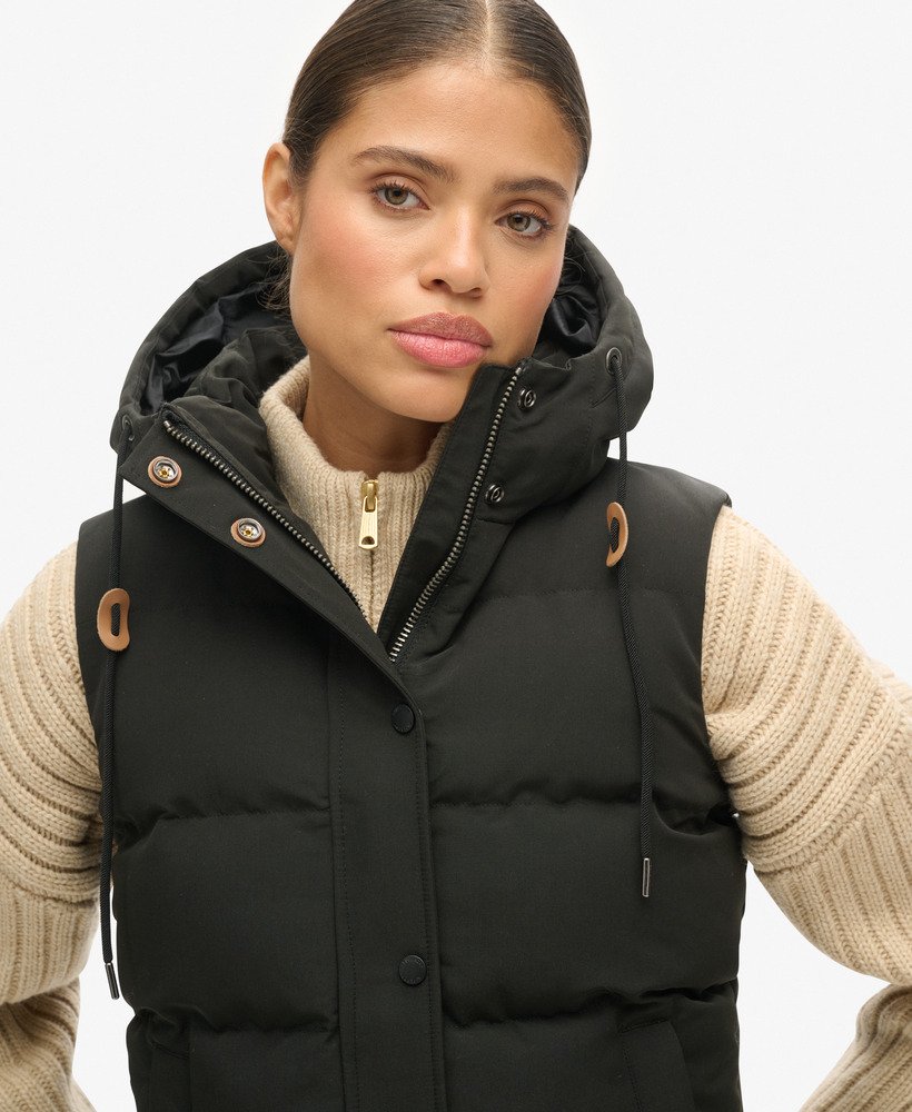 everest gewatteerd vest met capuchon in zwart