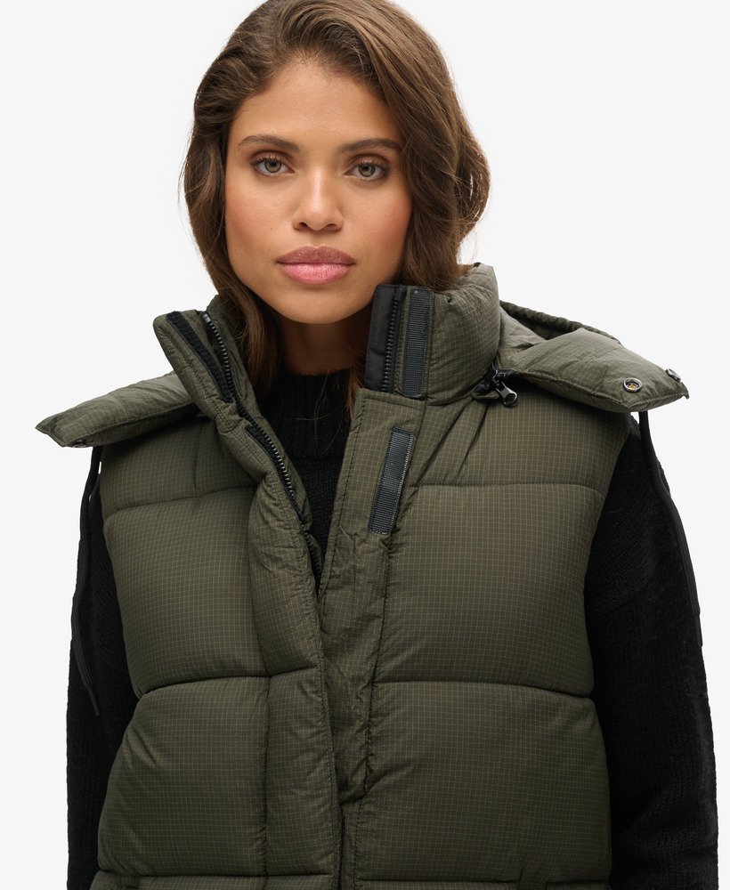 capuchonvest van ripstopstof in kaki ruitpatroon