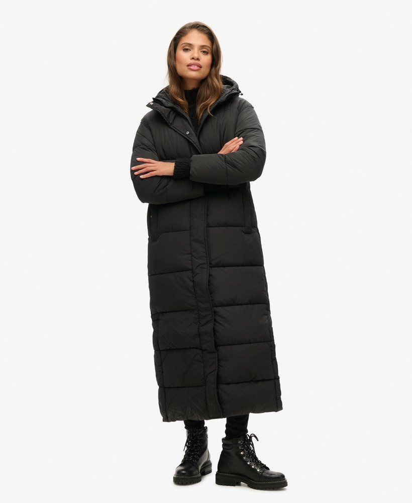 maxi-pufferjas met capuchon in zwart