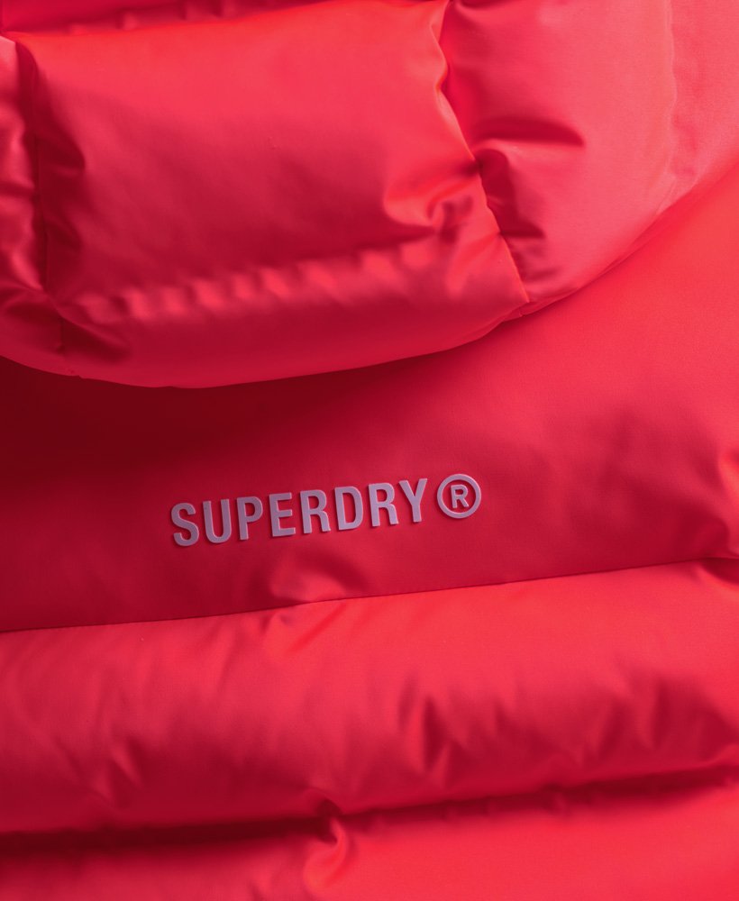 hittebestendige gewatteerde jas in hyper fire coral.