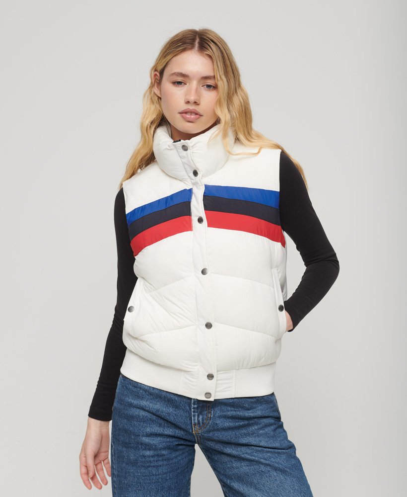 retro gewatteerd vest met panelen in nieuw krijtwit.
