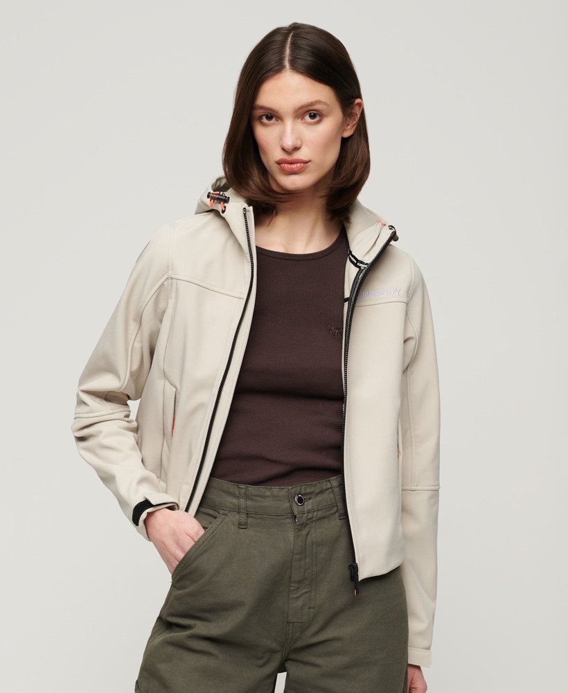softshell trekkersjack met capuchon in chateau gray