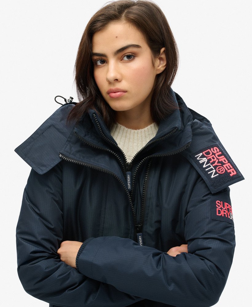 hooded mountain windbreaker jacket in eclipse navy