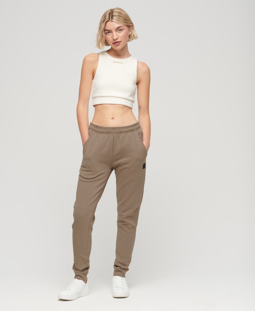 code tech slim joggers in fossil brown