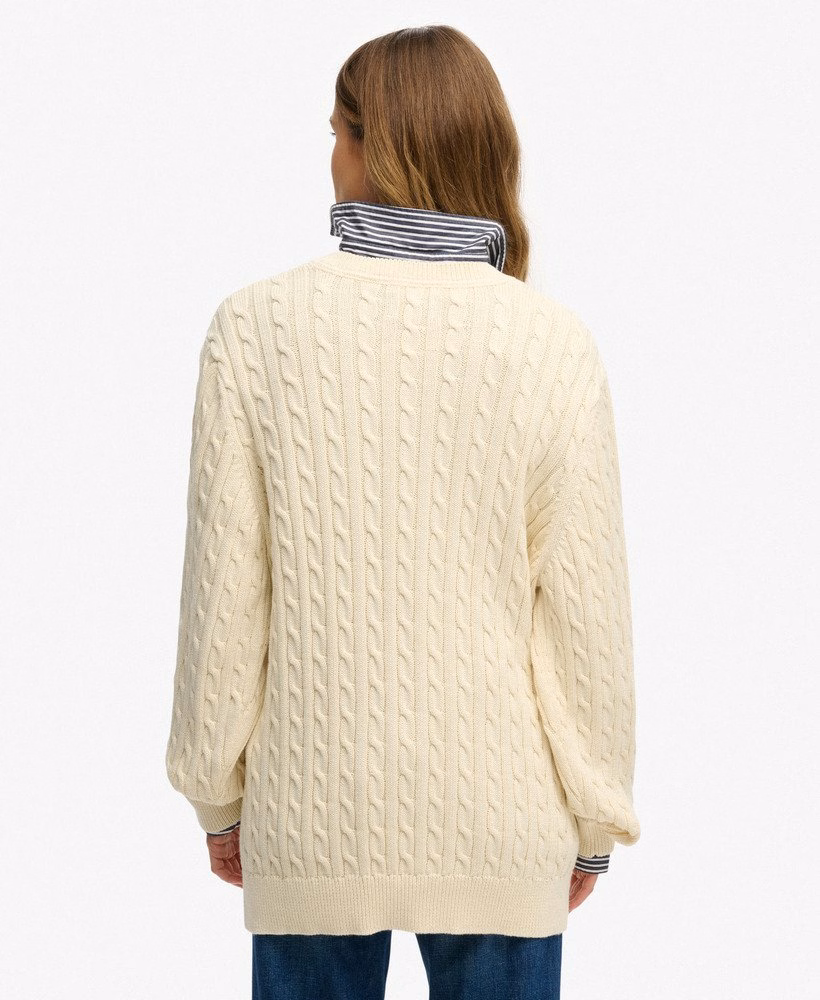 Extra grote V-hals kabeljumper