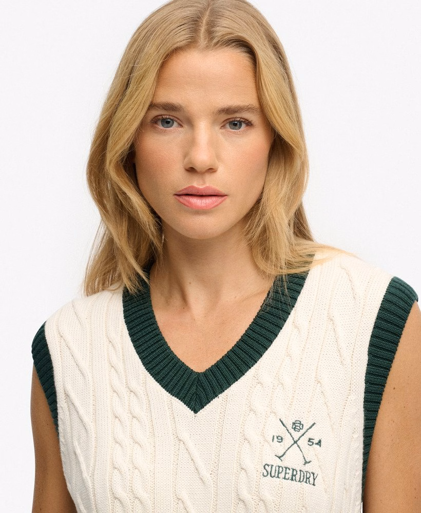 Gebreide tanktop in erfgoedstijl