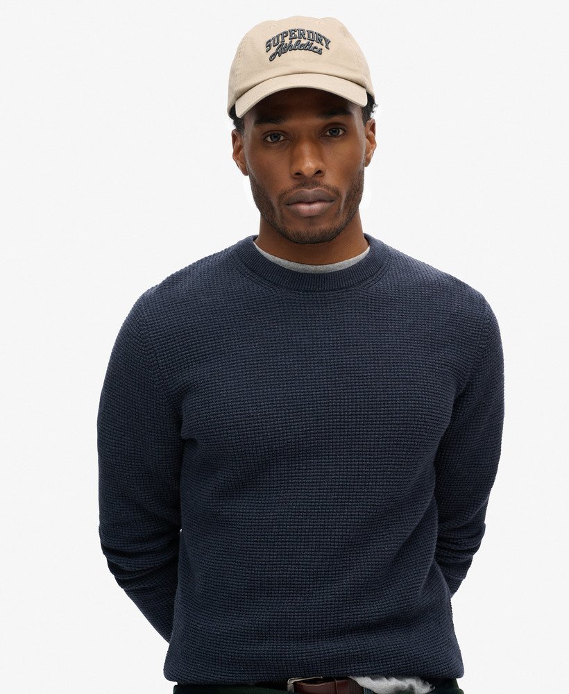 trui met ronde hals en textuur in de kleur eclipse navy heather.