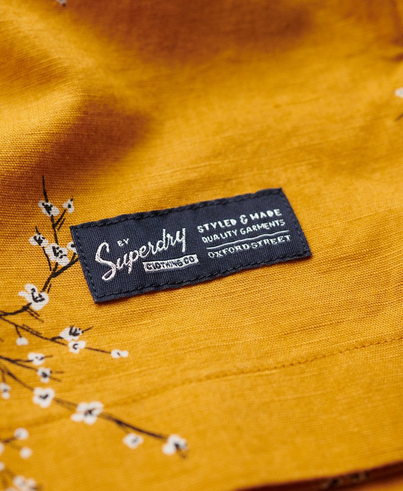 strandshirt met korte mouwen in gouden bloesem.