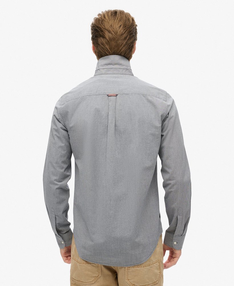 casual overhemd met lange mouwen in de donkerste marineblauwe kleur.