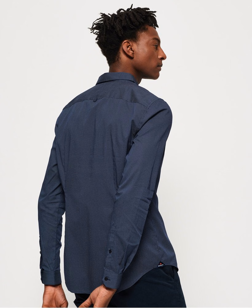 Getailleerd, slank model overhemd met lange mouwen