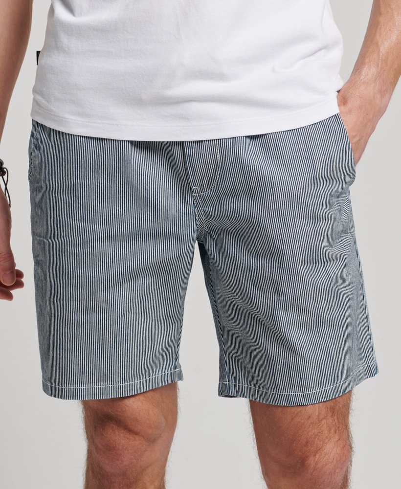 overgeverfde shorts met blauwe strepen