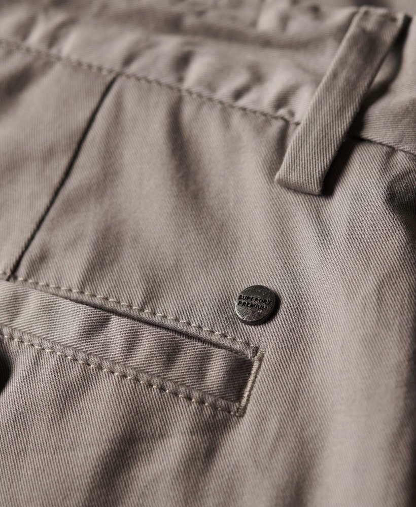 stretch chino shorts in duifgrijs