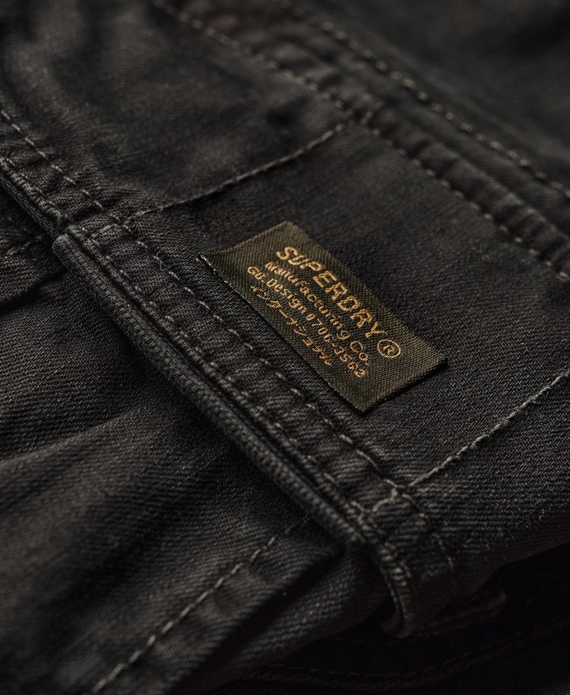 core cargo short in gewassen zwart