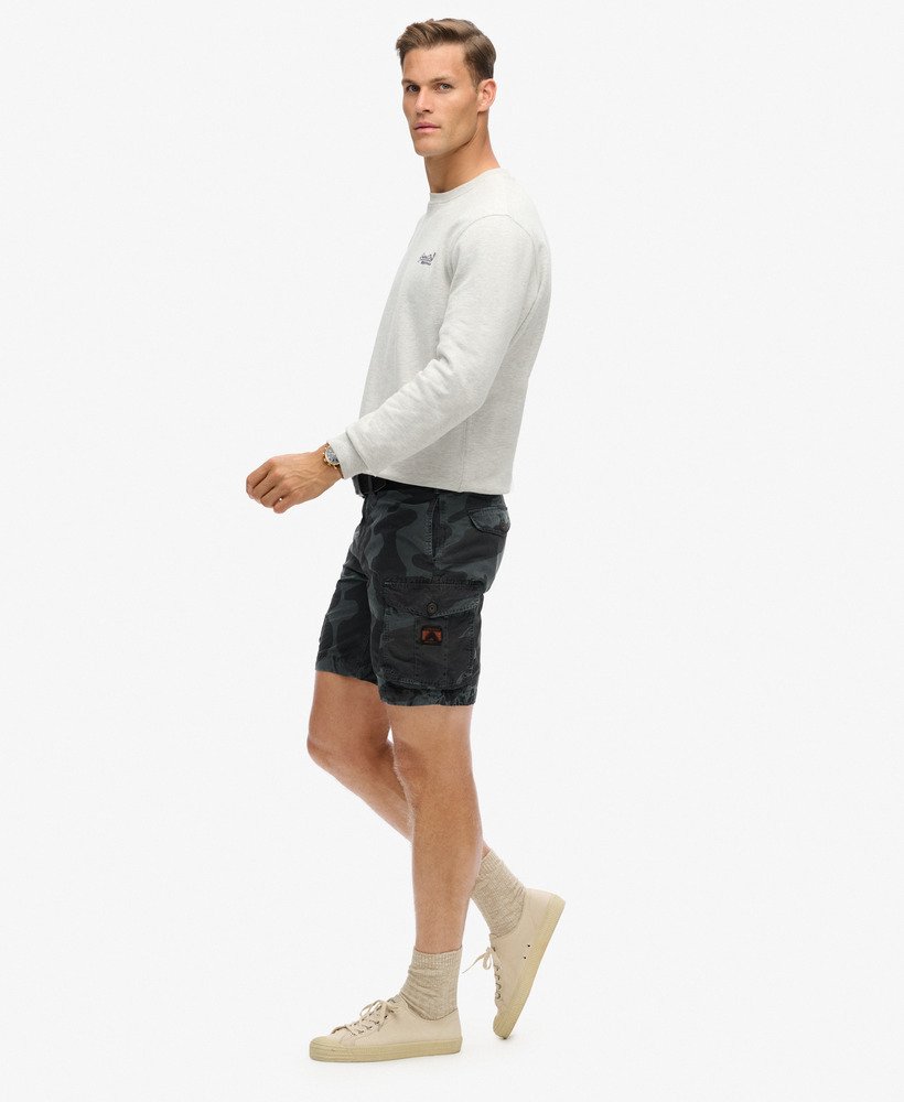 parachute light shorts in telo black camo