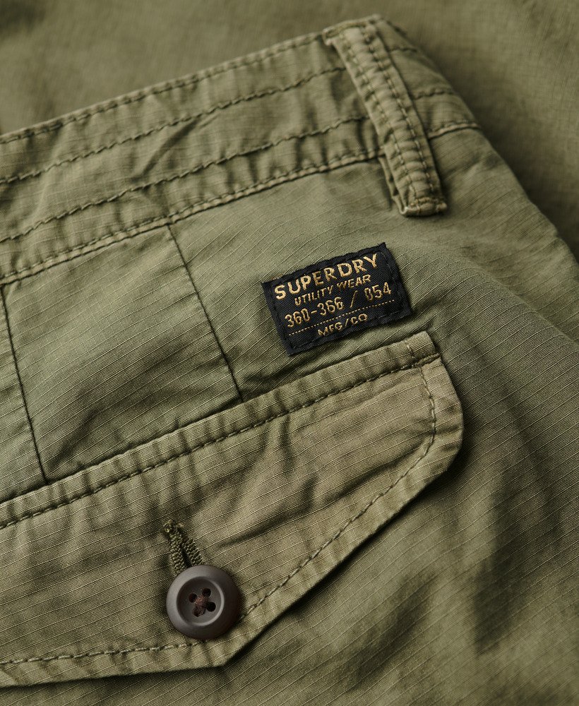 parachute light shorts in bieslookgroen