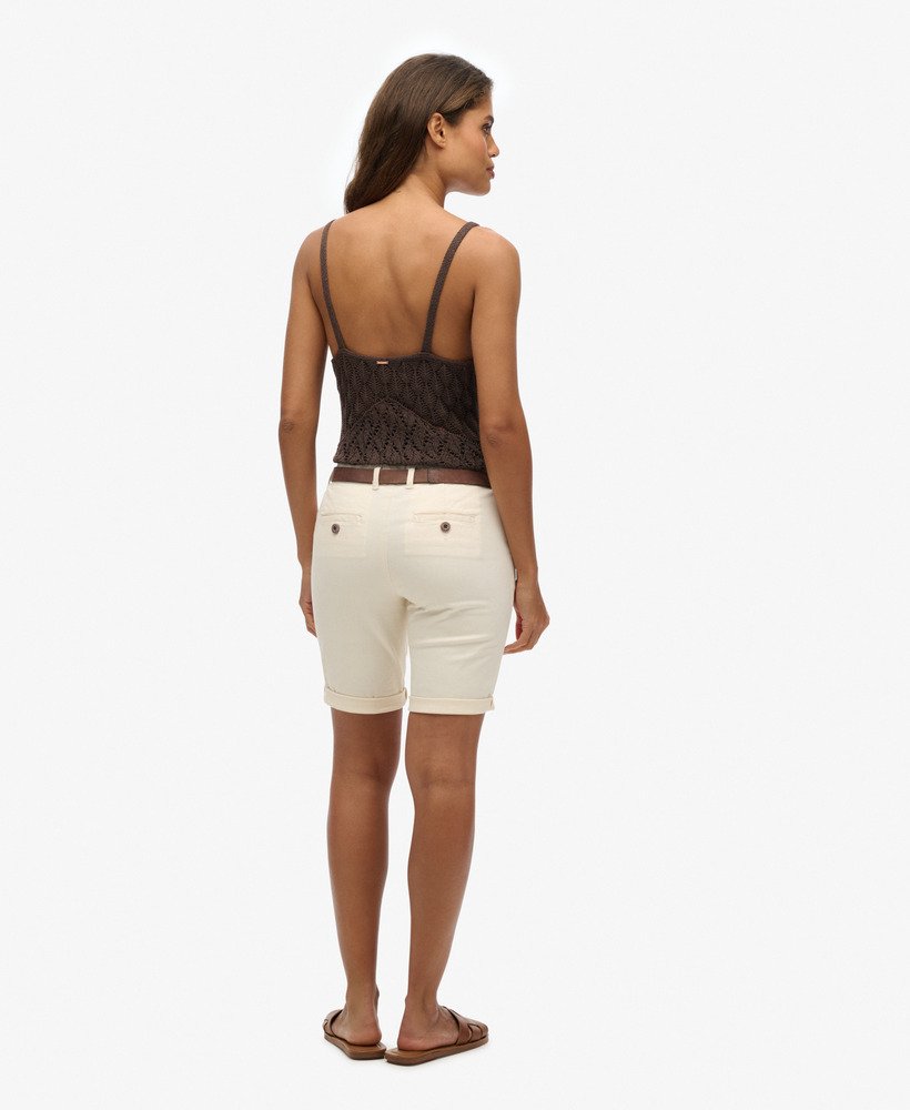 city chino shorts in oyster