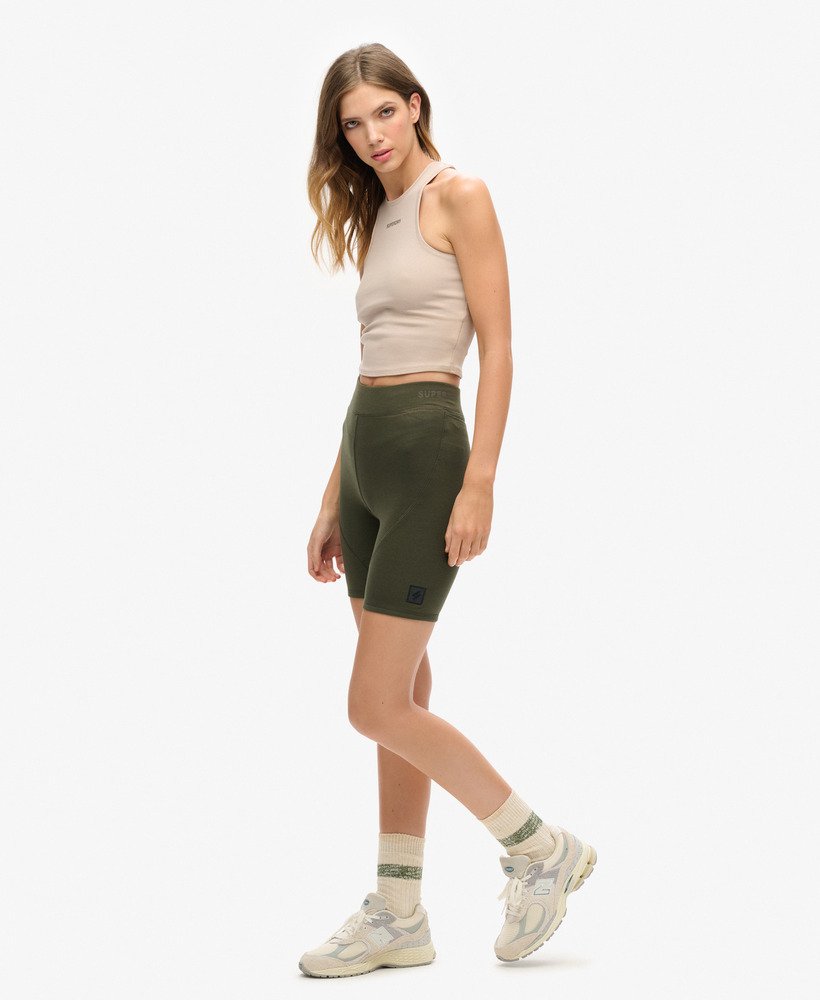tech cycling shorts in donker mosgroen