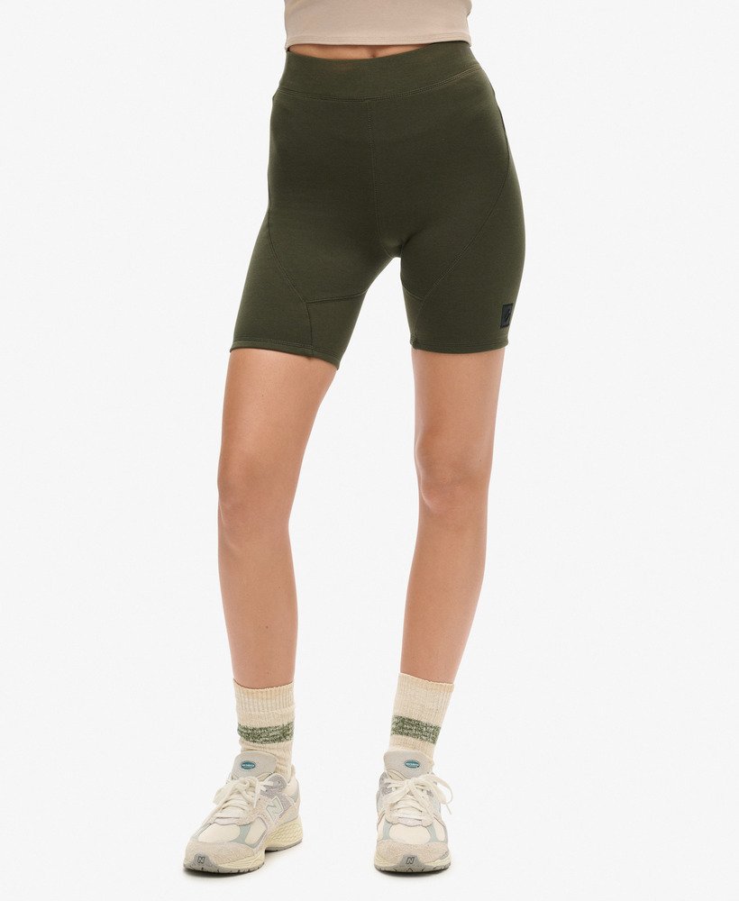 tech cycling shorts in donker mosgroen