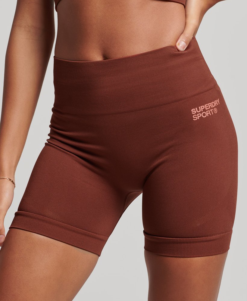core seamless tight shorts in fired brick brown