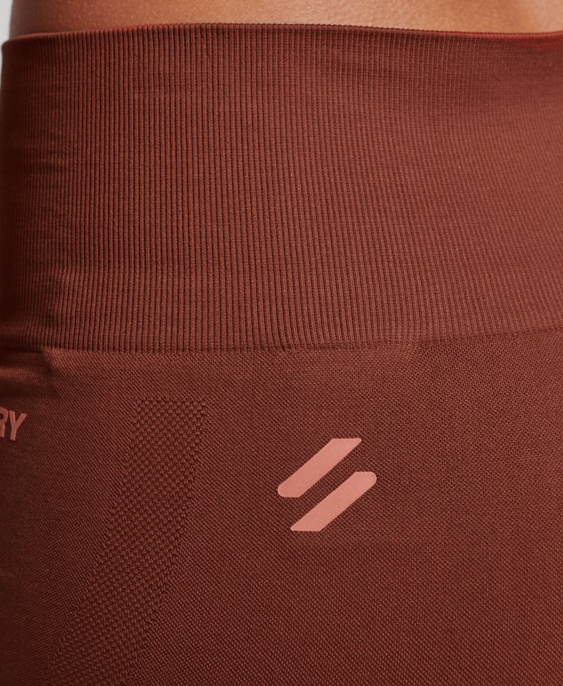 core seamless tight shorts in fired brick brown