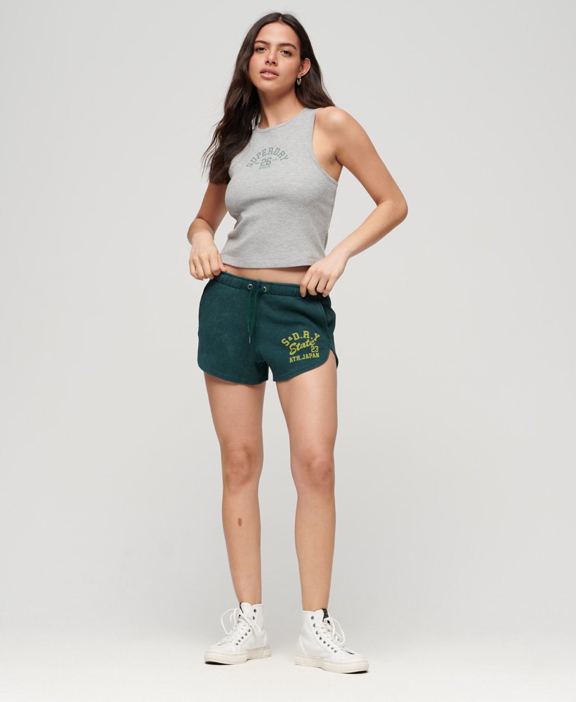 athletic essential waffle shorts in donker dennengroen