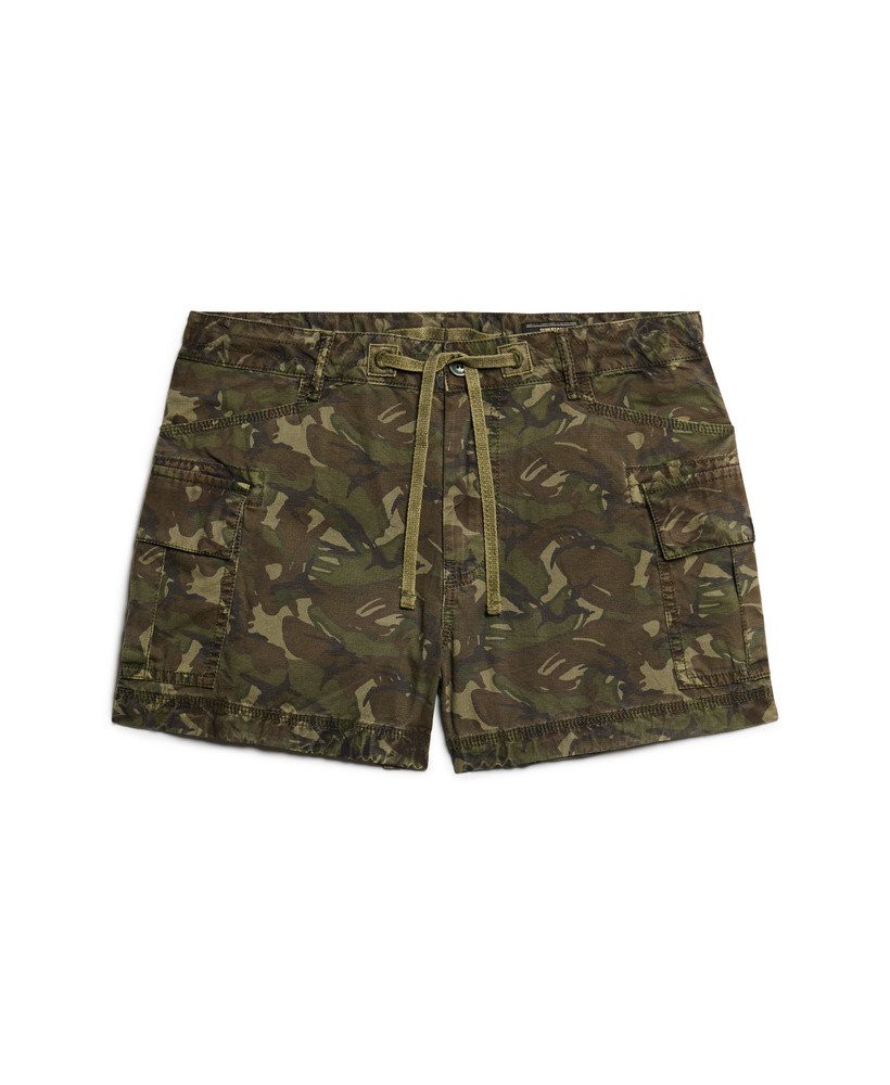 cargoshorts in outline camo