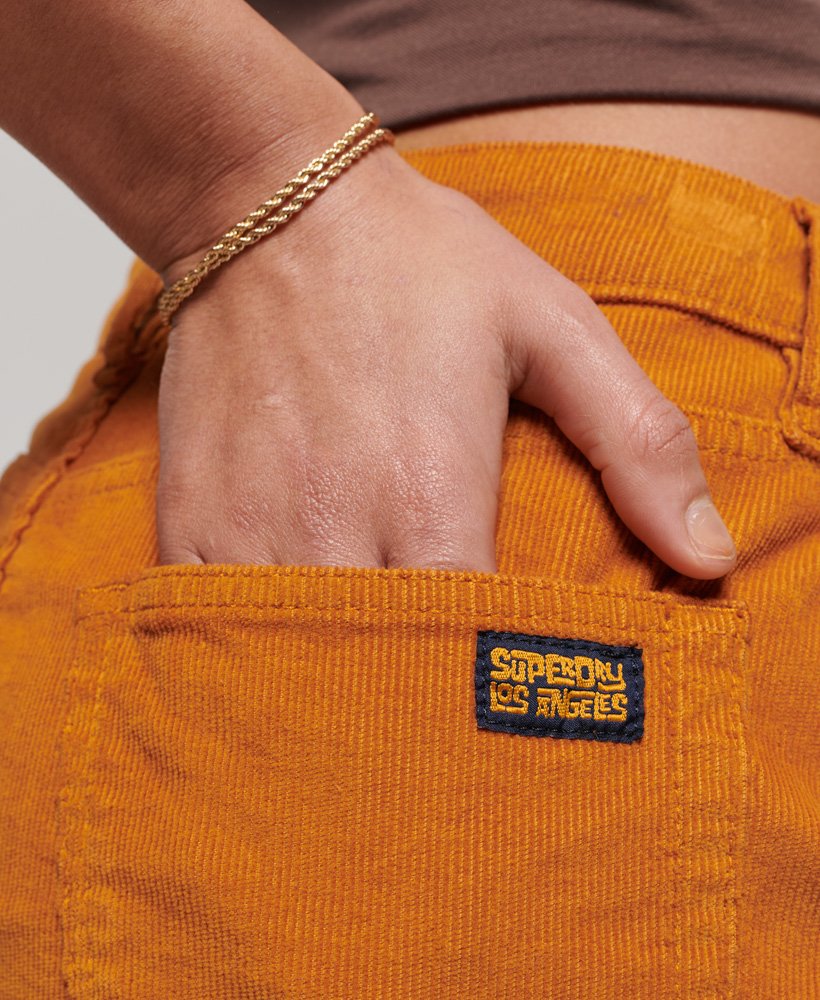 vintage corduroy minirok in pompoenkruidbruin