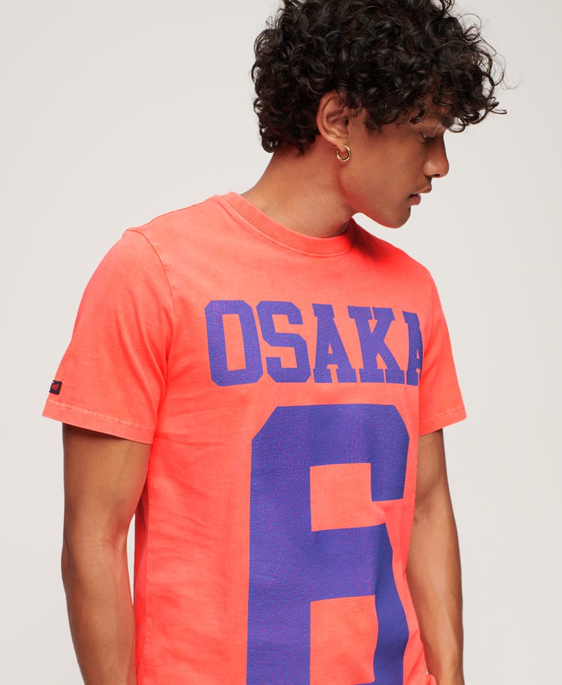 osaka neon graphic t-shirt in neon roze