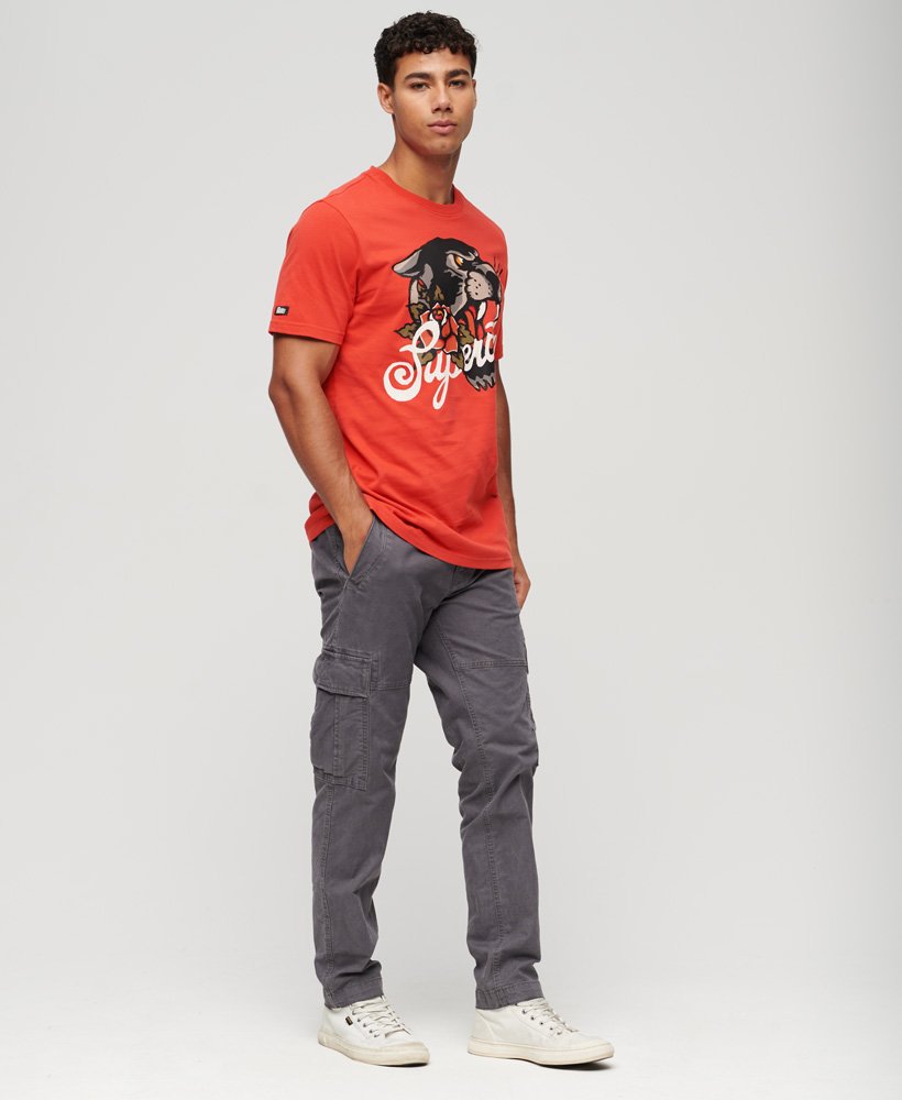 tattoo script print op de voorkant t-shirt in soda pop red