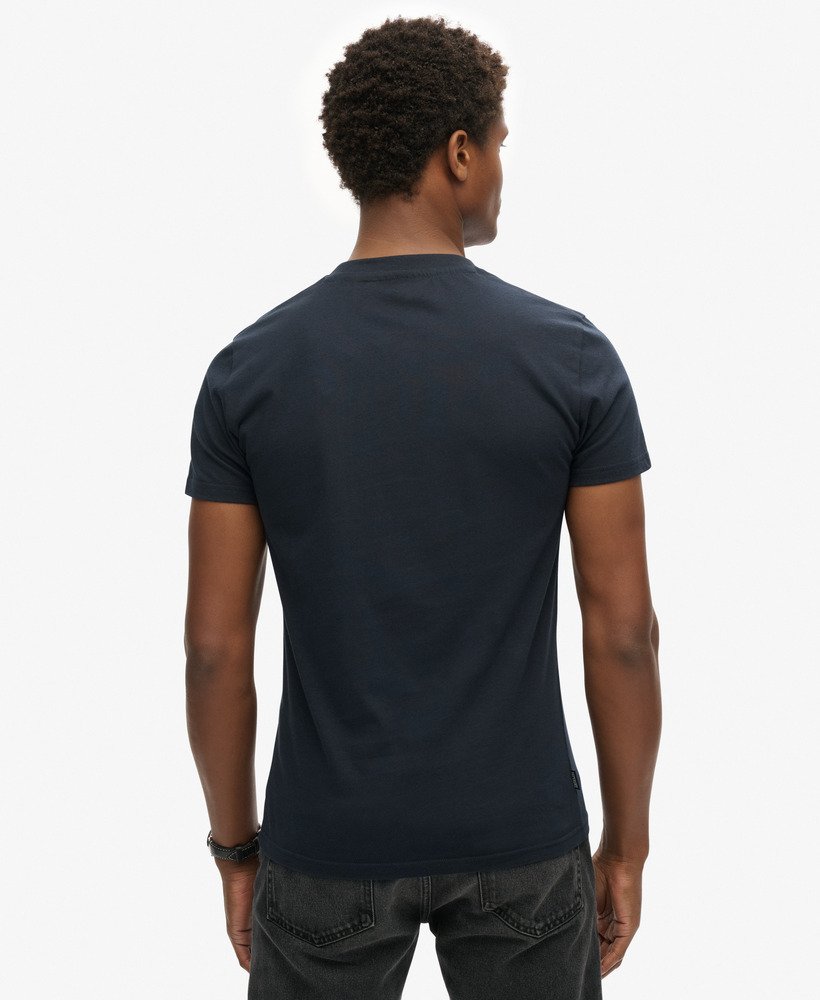 t-shirt met v-hals en geborduurd logo van biologisch katoen in de kleur eclipse navy.