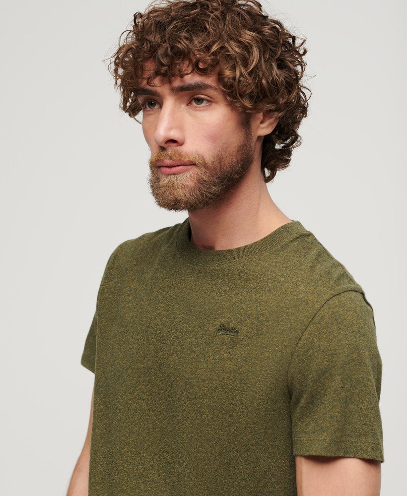 essential t-shirt met klein logo van biologisch katoen in olijfgroene gemêleerde kleur.