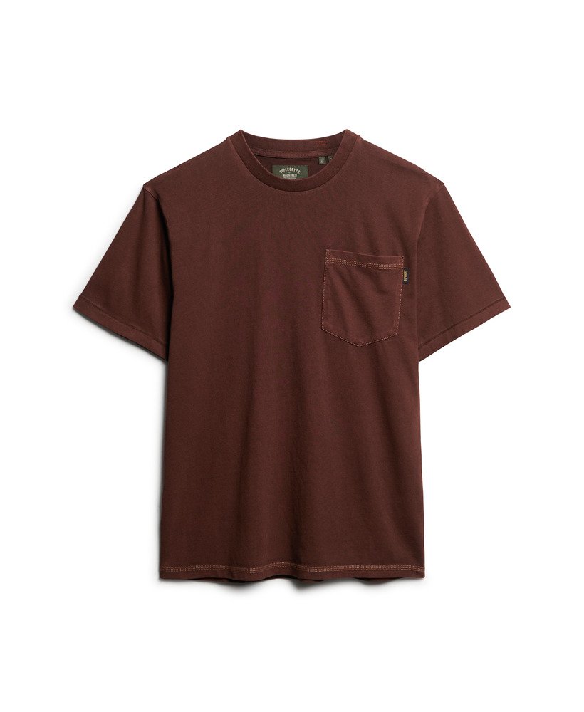 t-shirt met contrasterende stiksels op de borstzak in gewassen bruin.