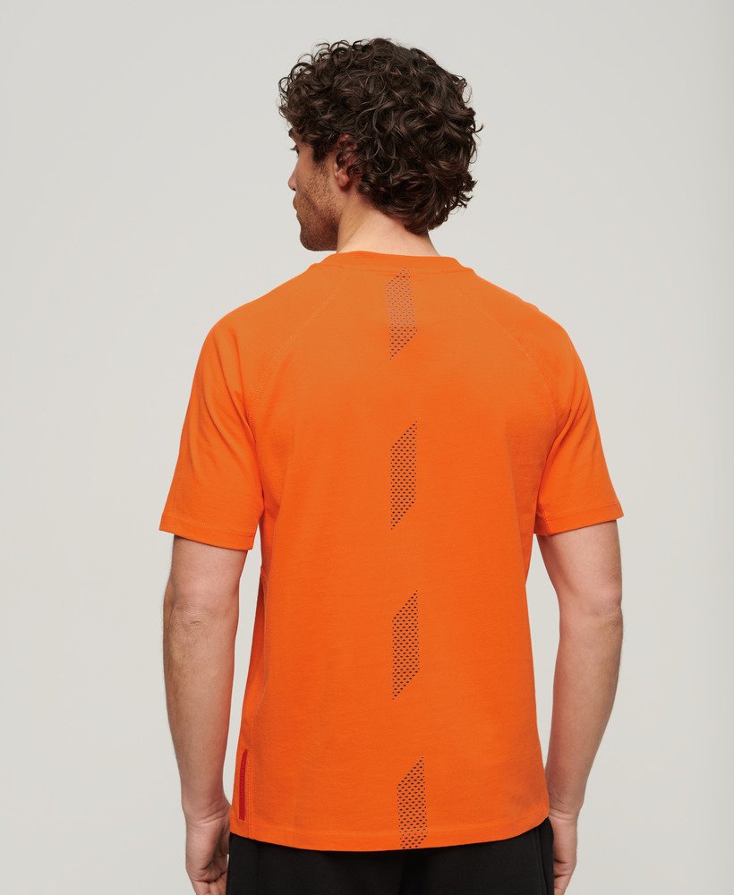 sport tech logo relaxed t-shirt in oranje tijger