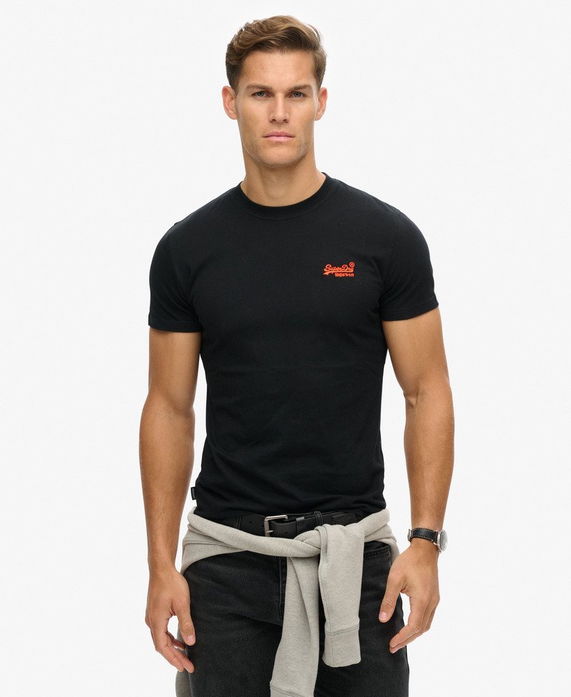 t-shirt met essential-logo van biologisch katoen in zwartalarmerend oranje.